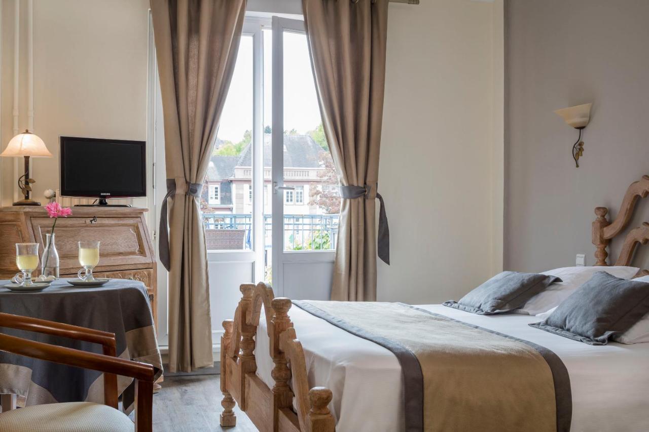 Hotel Restaurant Le Bristol Niederbronn-les-Bains Exteriér fotografie